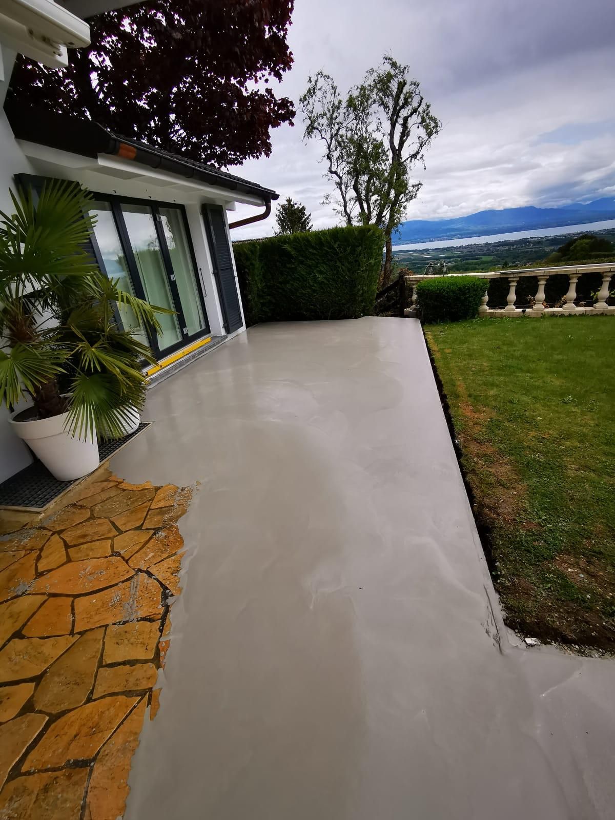 Avant : Rénovation de terrasse à Arzier